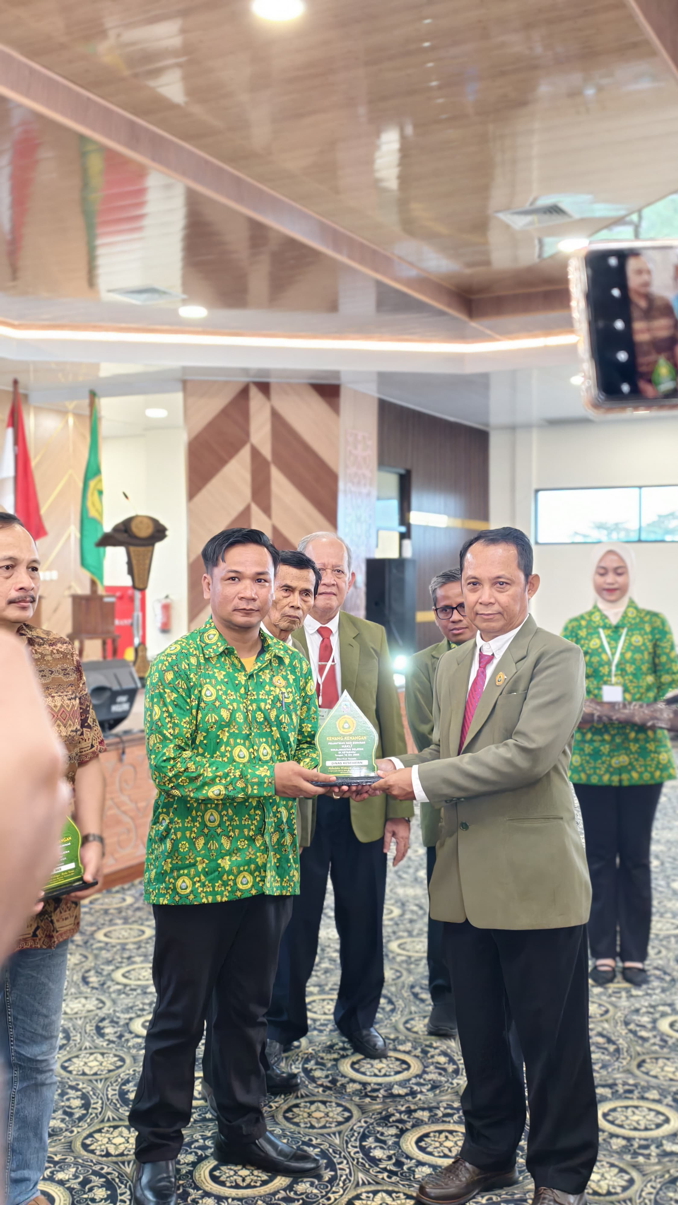 Mei Seminar Nasional Kesehatan Lingkungan Peran Tenaga Sanitasi Lingkungan Dalam Program Makan Bergizi Gra 4